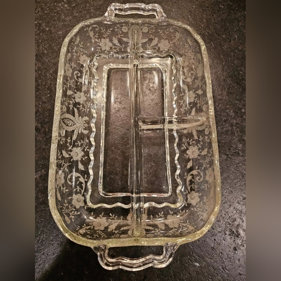 Vintage viking glass etched and handled with 3 divided sections serving piece - Picture 4 of 6